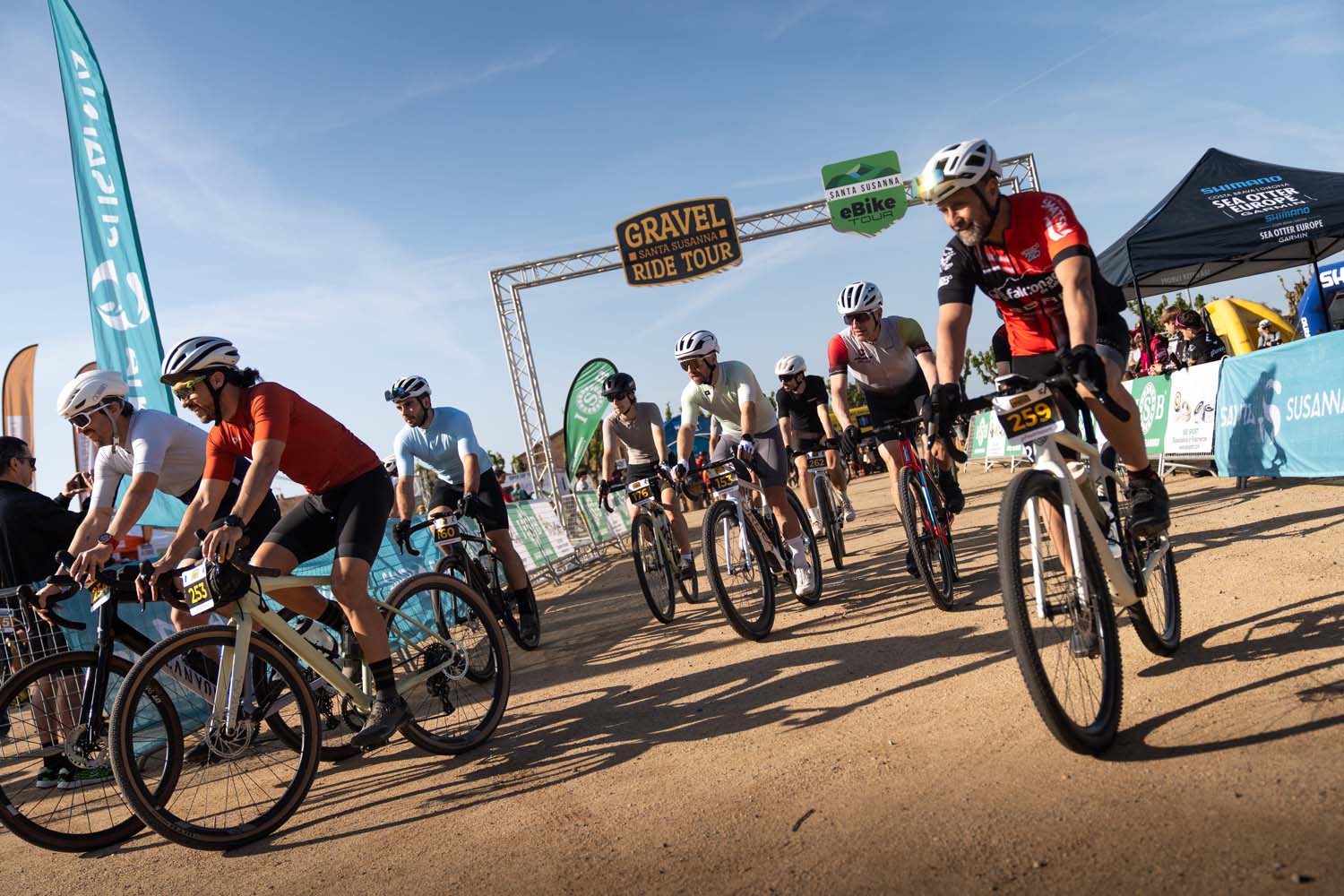 gravel-ride-tour-Bikeshow_Santasusanna_pau_250426_low_053